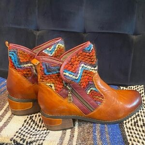 100% Leather Ankle Boots